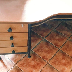 Schmiedeeiserner Schreibtisch - im Detailanblick - geschmiedete Möbel Schmiedeeiserner Schreibtisch - im Detailanblick - geschmiedete Möbel