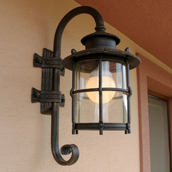 Schmiedeeiserne Lampe mit Glas  auergewhnliche handgeschmiedete Lampe zur Beleuchtung von Gebuden und Husern 