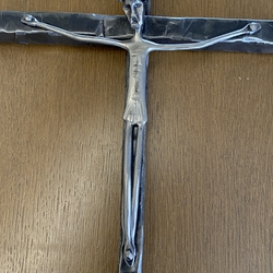 Bildwerk des Kruzifixes - Handgeschmiedetes Kreuz