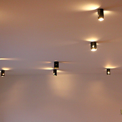 Kunstvolle Leuchten – Design-Innenleuchten geschmiedet im Atelier für Schmiedekunst UKOVMI