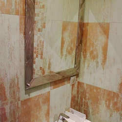 Spiegel mit Edelstahlrahmen für Badezimmer – Exklusiver Spiegel, handgefertigt im Atelier für Kunst und Design
