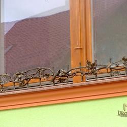 Schmiedeeiserner Zaun für Fensterbank – Eichenmotiv